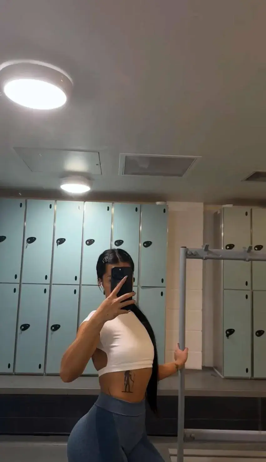TheRealRosandra29
